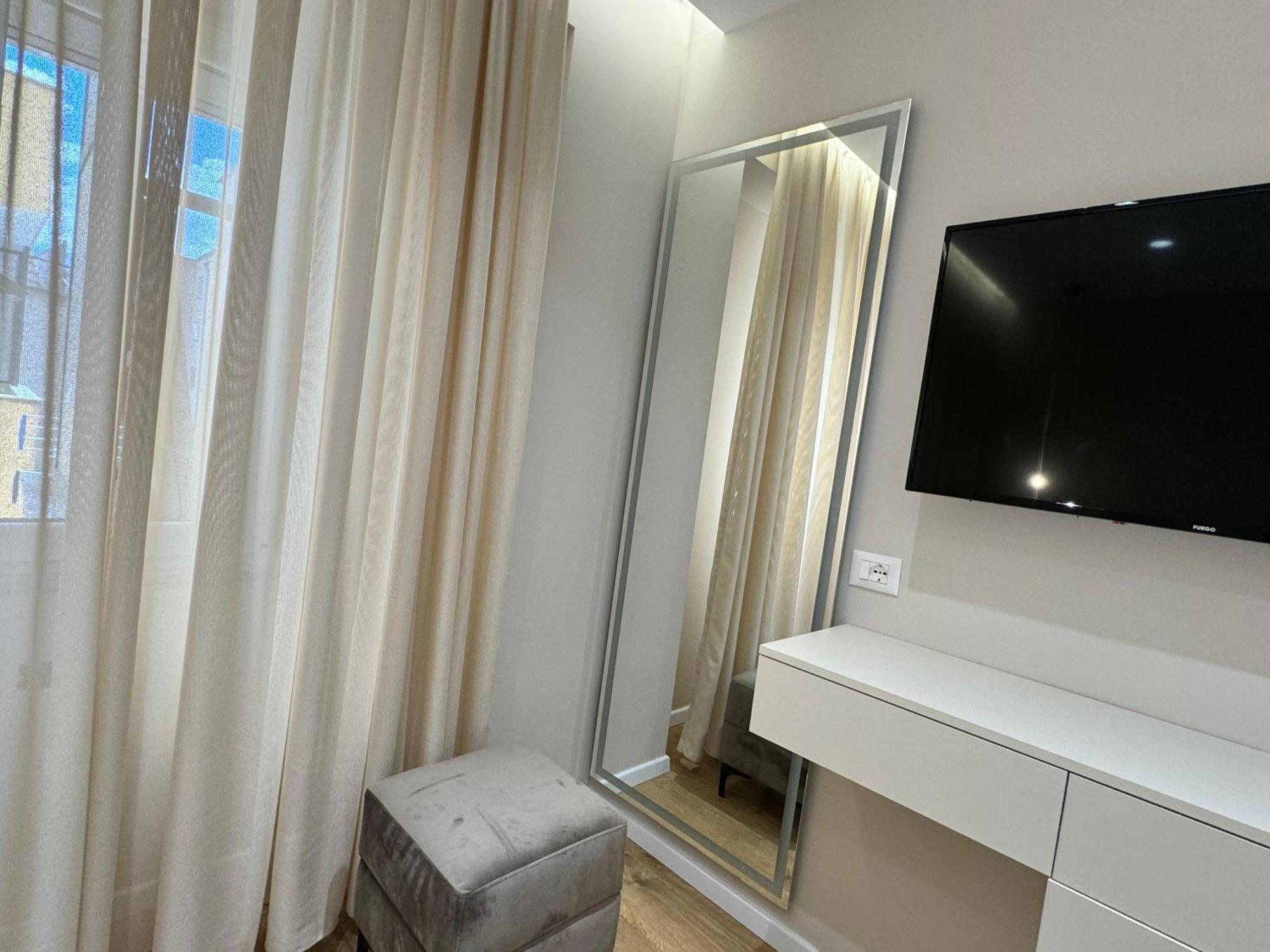 E&R Apartments At Myslym Shyri Τίρανα Εξωτερικό φωτογραφία