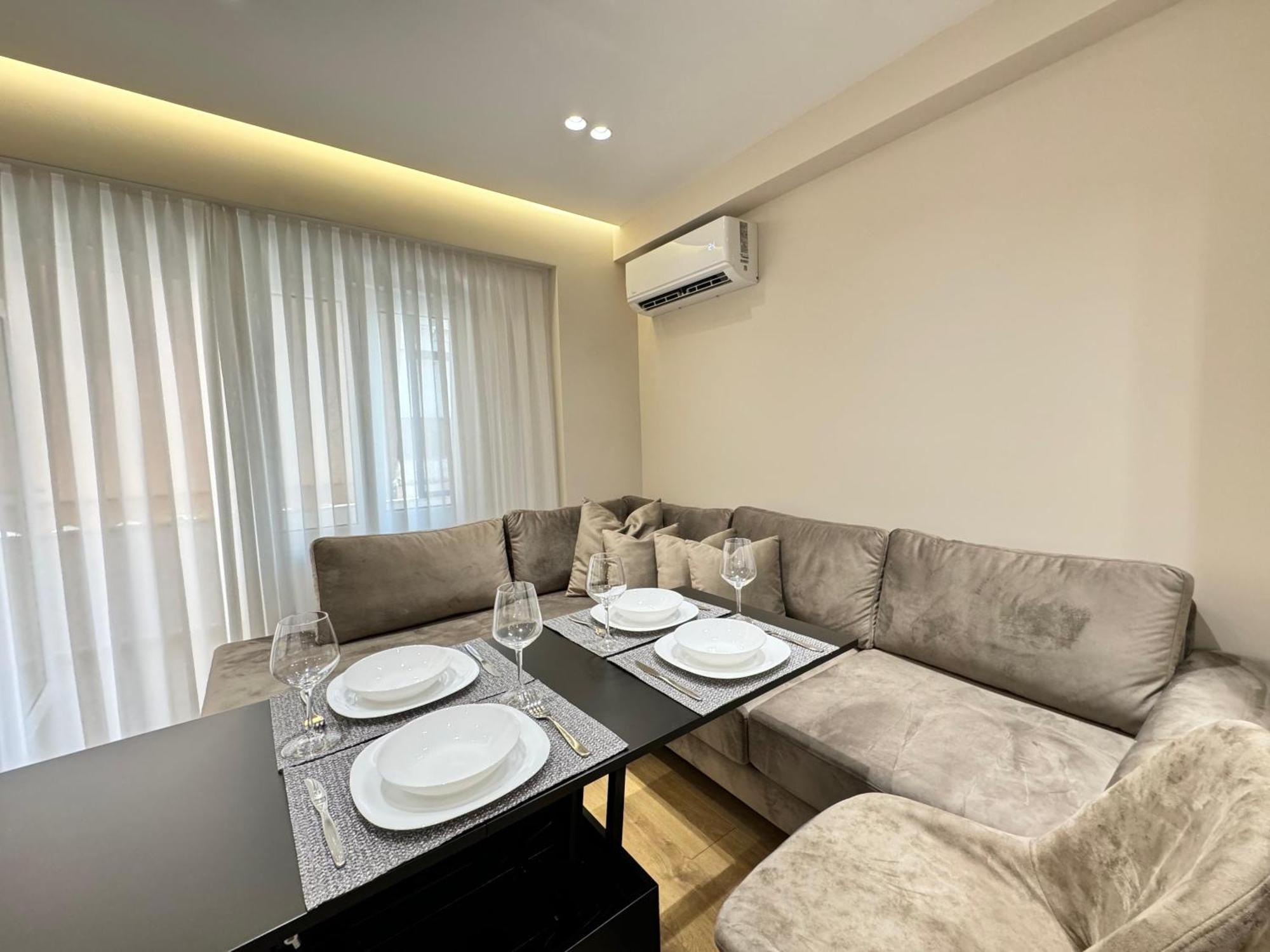 E&R Apartments At Myslym Shyri Τίρανα Εξωτερικό φωτογραφία