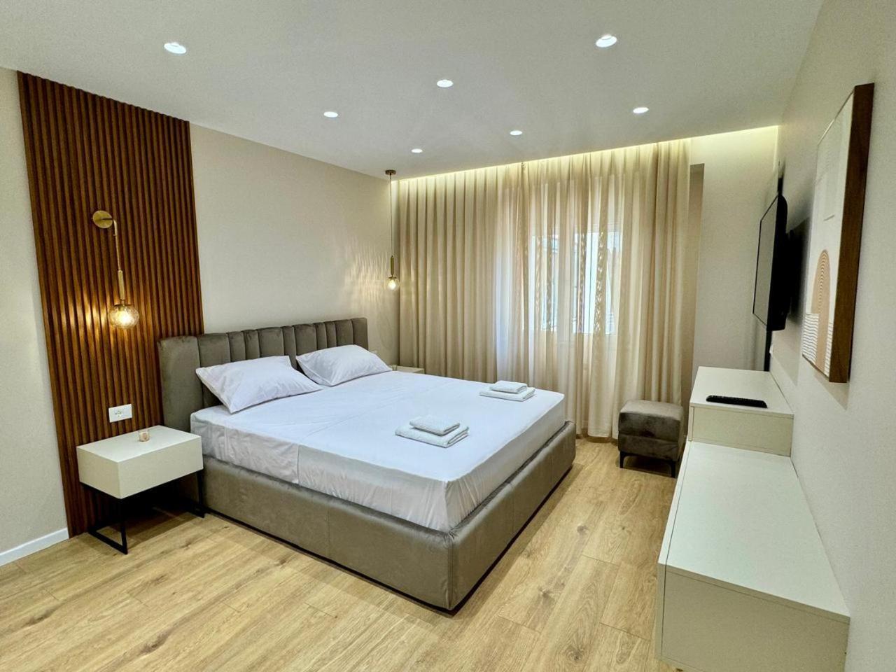 E&R Apartments At Myslym Shyri Τίρανα Εξωτερικό φωτογραφία