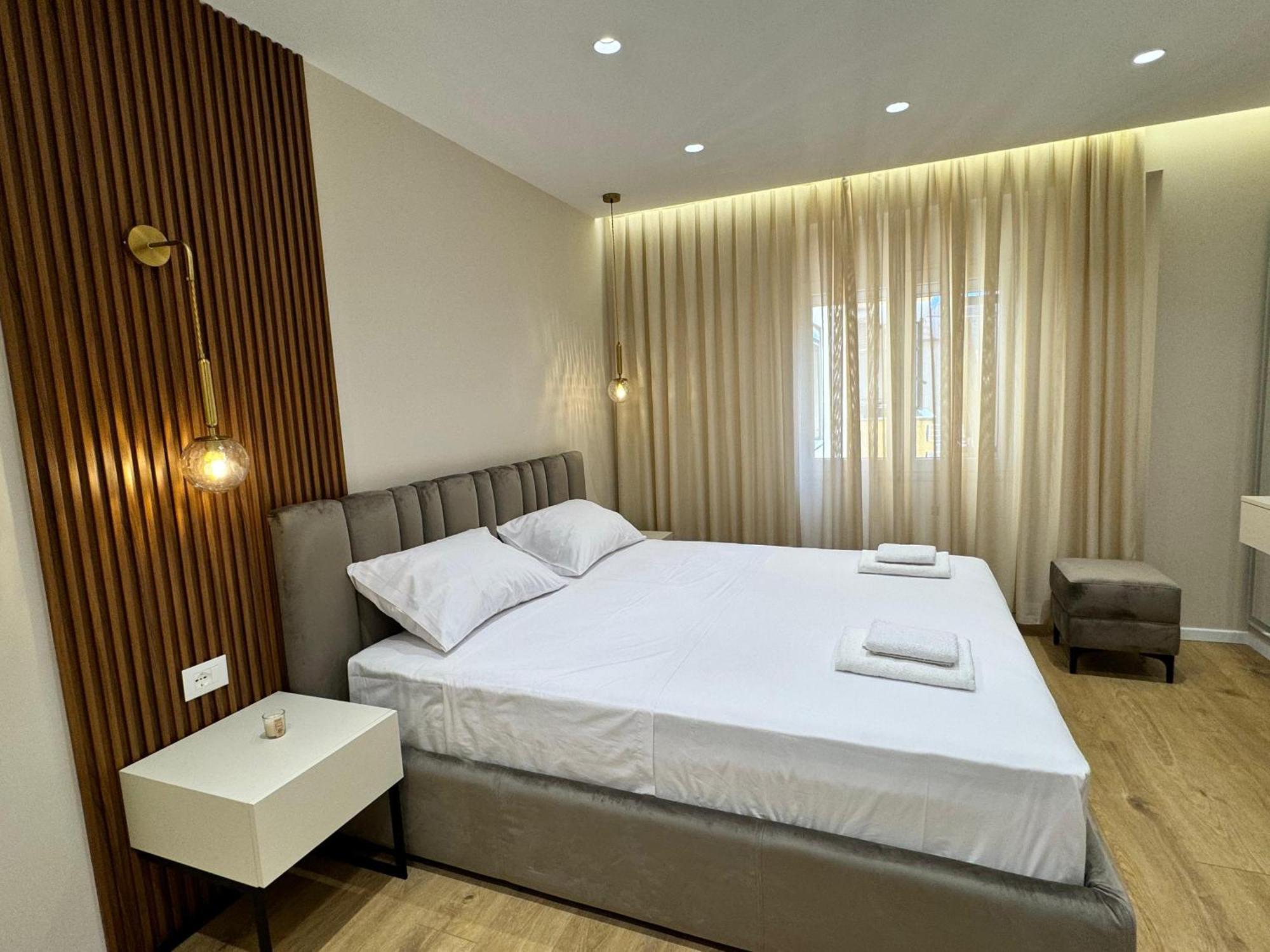 E&R Apartments At Myslym Shyri Τίρανα Εξωτερικό φωτογραφία