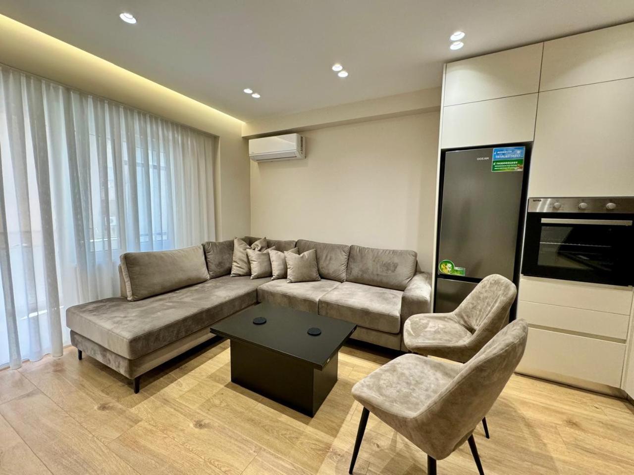 E&R Apartments At Myslym Shyri Τίρανα Εξωτερικό φωτογραφία