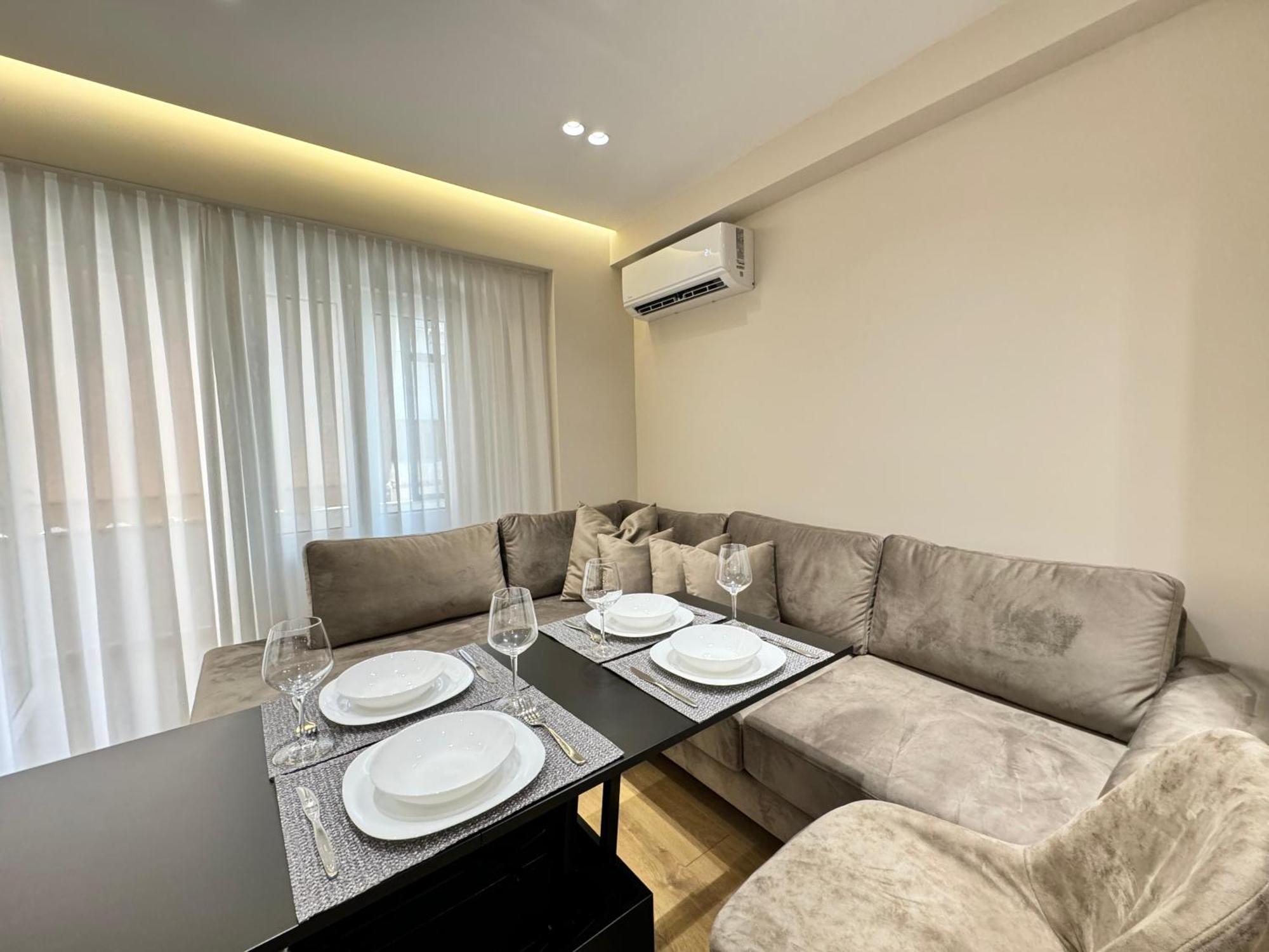E&R Apartments At Myslym Shyri Τίρανα Εξωτερικό φωτογραφία