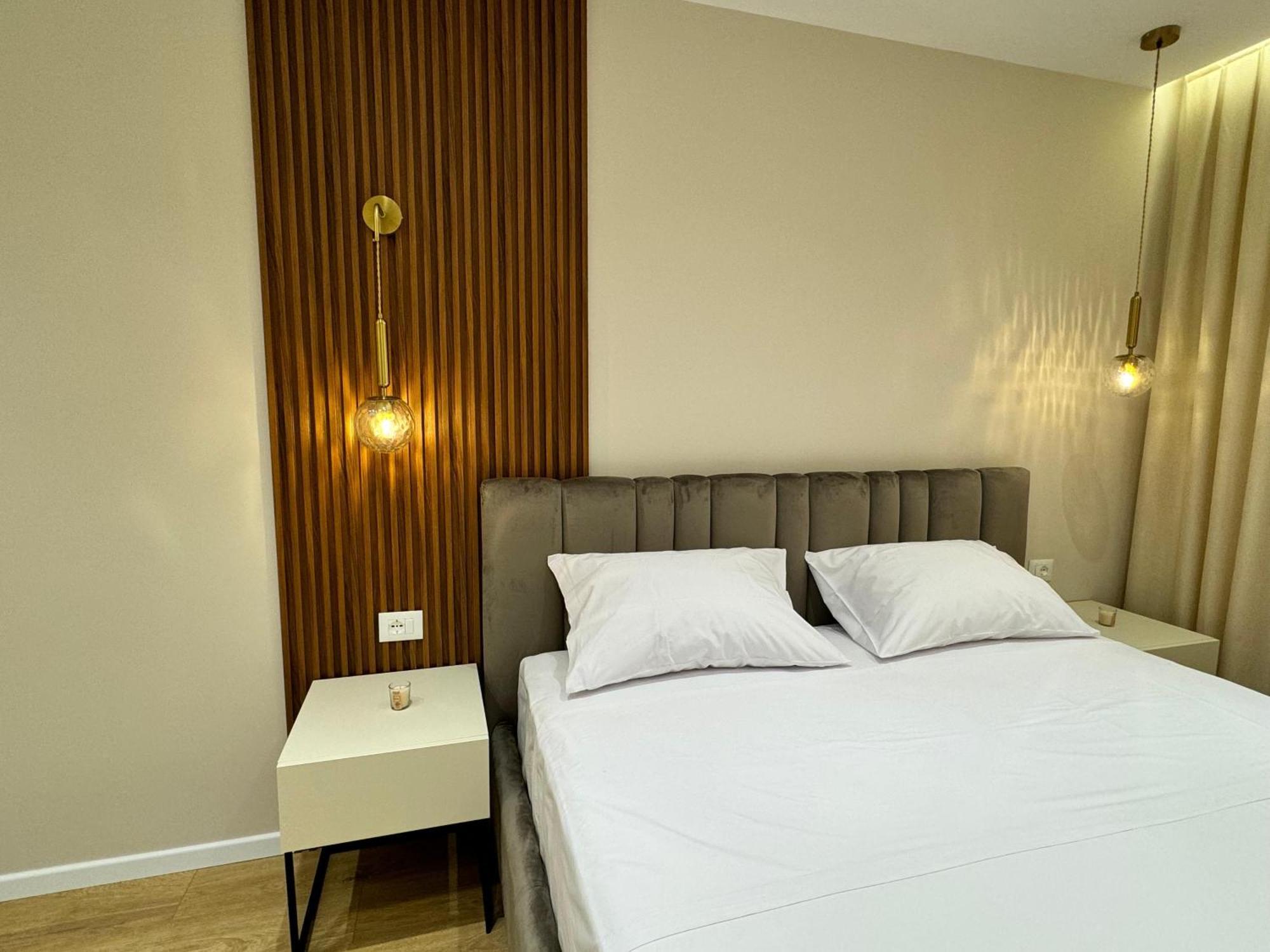 E&R Apartments At Myslym Shyri Τίρανα Εξωτερικό φωτογραφία