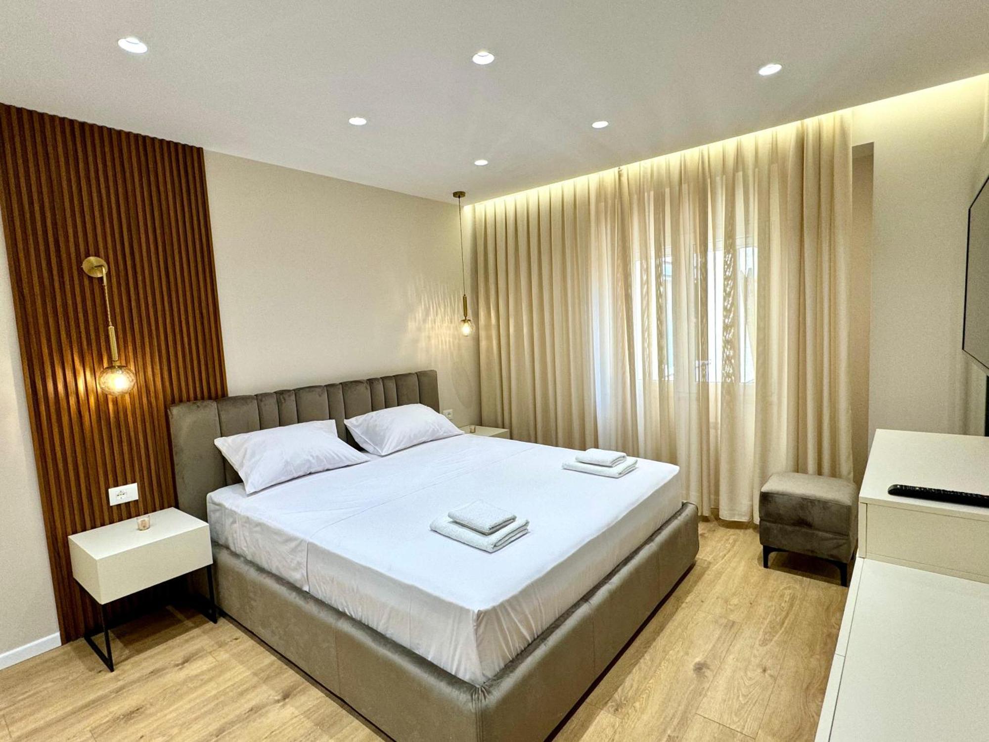 E&R Apartments At Myslym Shyri Τίρανα Εξωτερικό φωτογραφία