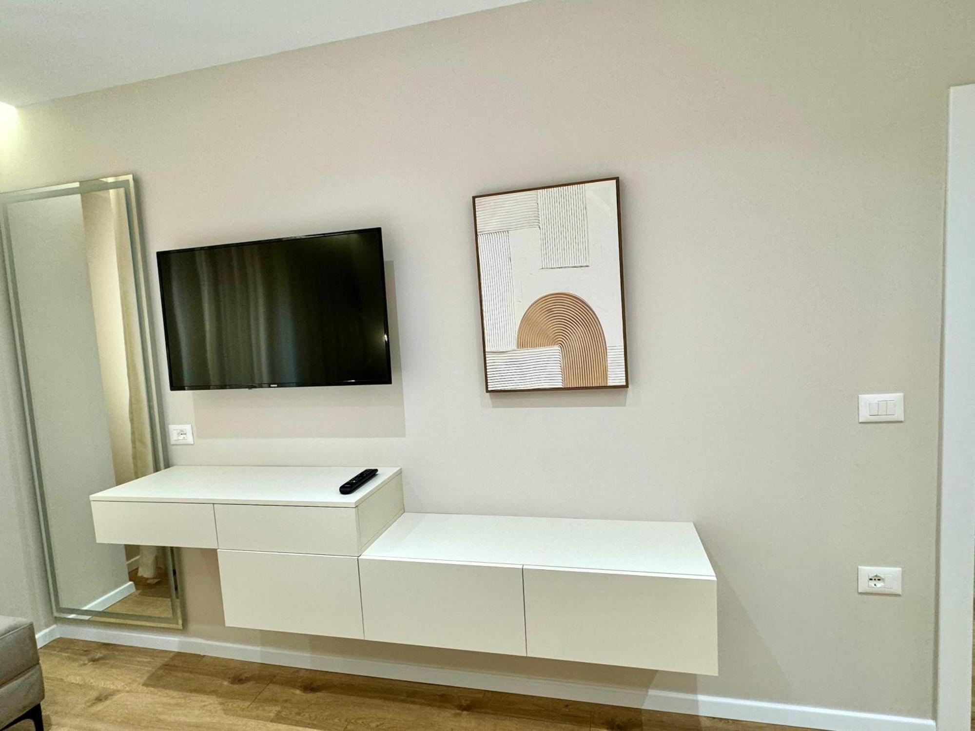 E&R Apartments At Myslym Shyri Τίρανα Εξωτερικό φωτογραφία