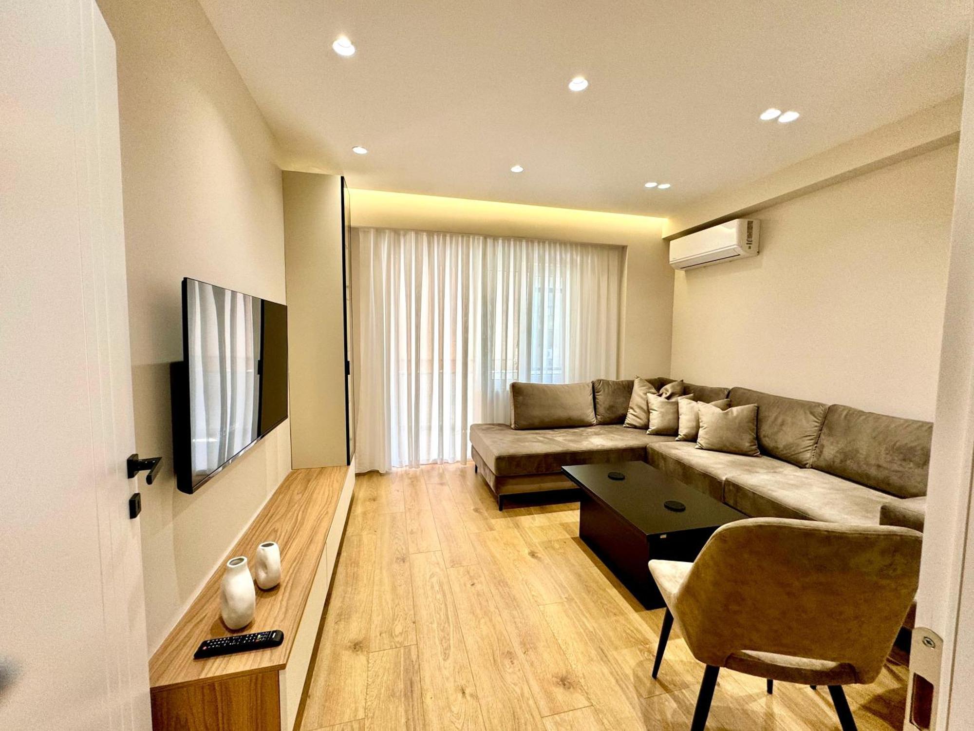 E&R Apartments At Myslym Shyri Τίρανα Εξωτερικό φωτογραφία