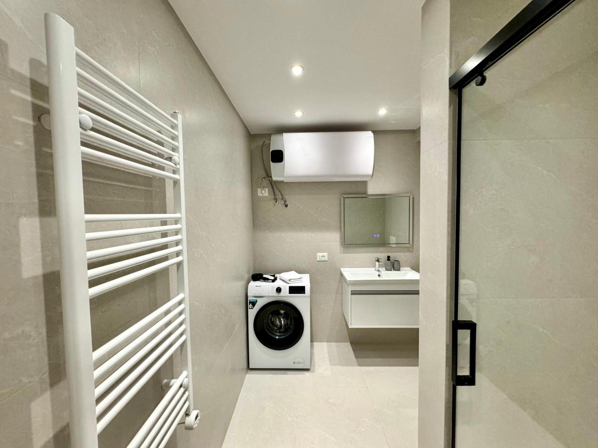 E&R Apartments At Myslym Shyri Τίρανα Εξωτερικό φωτογραφία